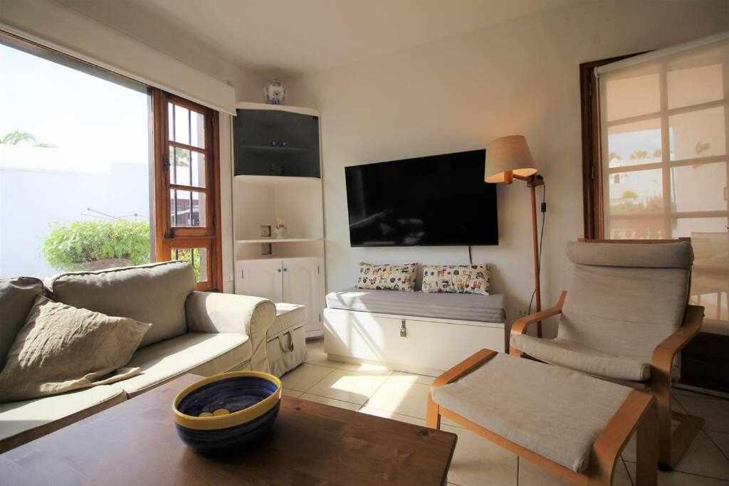 Casa Barbara En Playa Bastian Lägenhet Costa Teguise Exteriör bild